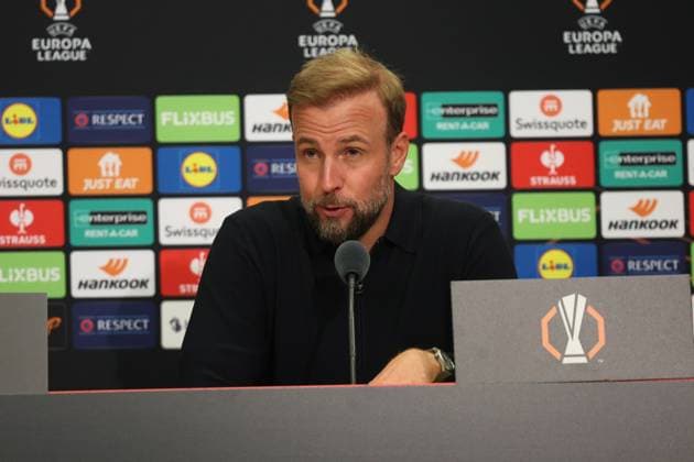 02.10.2025, xrekx, Fussball UEFA Europa League, FC Basel - VfB Stuttgart v.l. Pressekonferenz Sebastian Hoeneß Trainer (VfB Stuttgart) (DFL DFB REGULATIONS PROHIBIT ANY USE OF PHOTOGRAPHS as IMAGE SEQUENCES and or QUASI-VIDEO) basel