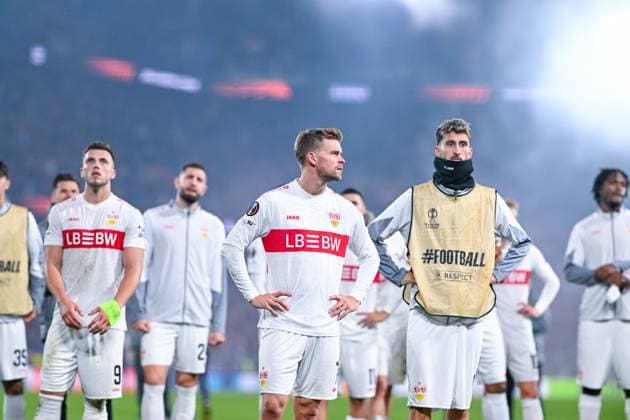 UEFA Europa League - FC Basel vs VfB Stuttgart am 02.10.2025 im St. Jakob-Park imm Basel Maximilian Mittelstädt Mittelstaedt (Stuttgart) unzufrieden, enttäuscht, enttaeuscht, niedergeschlagen.