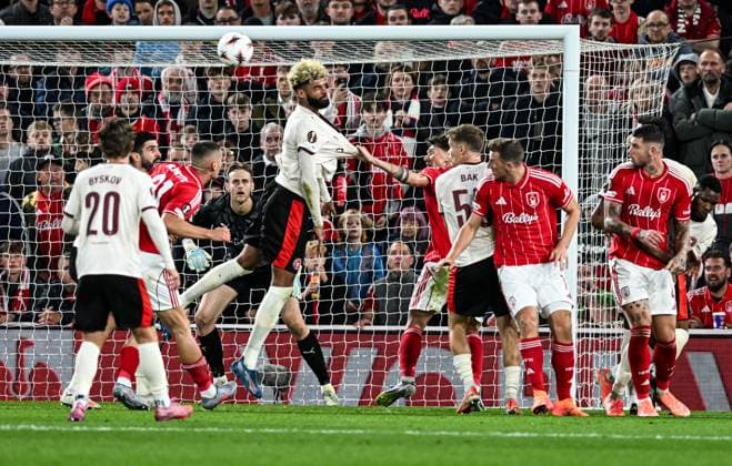 2nd October 2025; The City Ground, Nottingham, England; UEFA Europa League Football, Nottingham Forest versus Midtjylland; Philip Billing of FC Midtjylland makes a defensive header  GodfreyxPitt