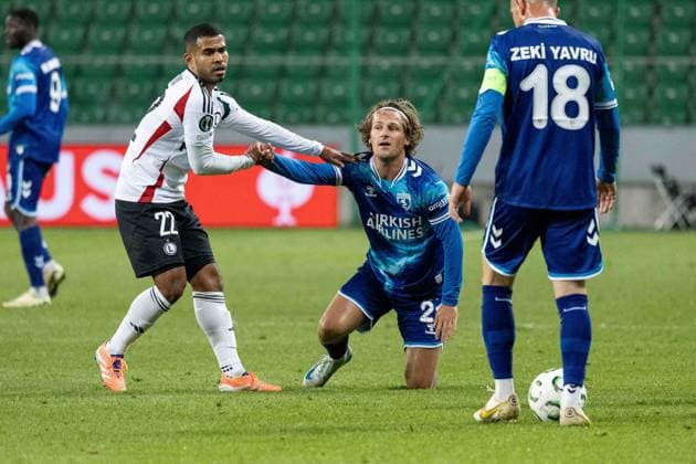 Warszawa 02.10.2025 Pilka nozna UEFA Liga Konferencji Europy Sezon 2025 2026 Kolejka 1 mecz : Legia Warszawa - Samsunspor --- Football UEFA Europe Conference League Season 2025 2026 Round 1 match : Legia Warszawa - Samsunspor NZ. Juergen Elitim Carlo Holse FOT. Antoni Byszewski Arena akcji NEWSPIX.PL --- newspix.pl 
