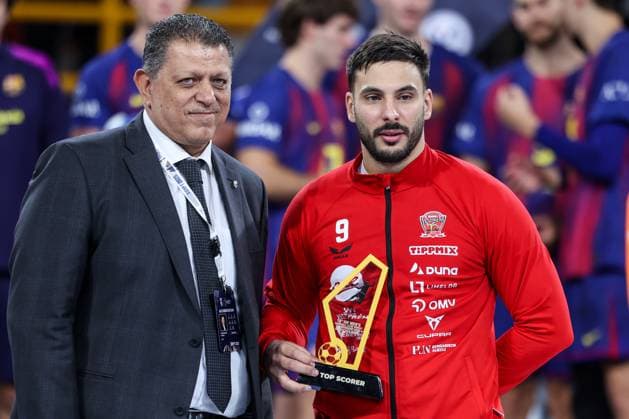 Veszprem HC V FC Barcelona, Barca - 18th IHF Men s Handball Club World Championship, WM, Weltmeisterschaft 2025 - FINAL Hugo Georges Christian Descat of Veszprem HC is the top scorer in the tournament after the 18th IHF Men s Handball Club World Championship 2025 final match between Veszprem HC and FC Barcelona in New Capital Sports Hall in Cairo, Egypt, on October 2, 2025. Cairo Egypt  Copyright: xAymanxArefx originalFilename:aref-notitle251002_npj4u.jpg