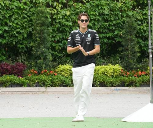 FORMULA 1 SINGAPORE AIRLINES SINGAPORE GRAND PRIX 2025 03.10.2025, Marina Bay Street Circuit, Singapore, FORMULA 1 SINGAPORE AIRLINES SINGAPORE GRAND PRIX 2025 , im Bild George Russell (GBR), Mercedes-AMG Petronas Formula One Team
