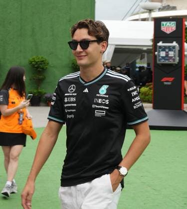 FORMULA 1 SINGAPORE AIRLINES SINGAPORE GRAND PRIX 2025 03.10.2025, Marina Bay Street Circuit, Singapore, FORMULA 1 SINGAPORE AIRLINES SINGAPORE GRAND PRIX 2025 , im Bild George Russell (GBR), Mercedes-AMG Petronas Formula One Team