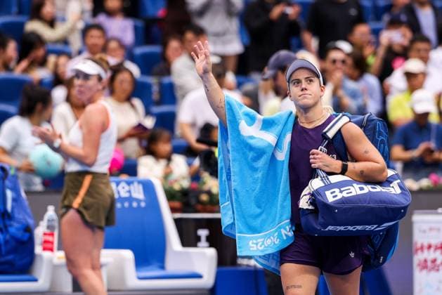 BEIJING, CHINA - OCTOBER 03: Sonay Kartal of Great Britain competes in the Women s Singles Quarterfinal match against Linda Noskova of Czech Republic on day 12 of the 2025 China Open at the National Tennis Center on October 3, 2025 in Beijing, China.  Copyright: xVCGx 111594824595