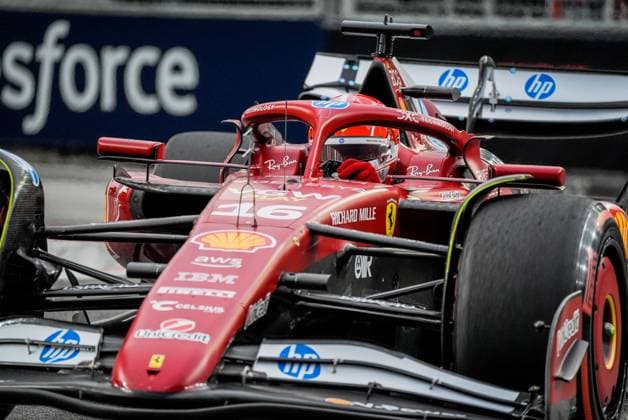 Formula 1 Singapore Airlines Singapore Grand Prix 2025 Remy Midez OVERTAKE MAXPPP - Singapore 03 10 2025 16 LECLERC Charles (mon), Scuderia Ferrari HP, action at the Formula 1 Singapore Airlines Singapore Grand Prix 2025, the 18th round of the 2025 FIA Formula 1 World Championship, WM, Weltmeisterschaft at the Marina Bay Street Circuit in Singapore, Singapore, from 2 to 5 October 2025 Singapore Marina Bay Street Circuit Singapore  Copyright: xOVERTAKE MAXPPPxRemyxMidezx OVT202510038311 OVT202510038311