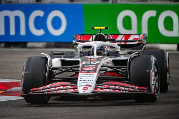 Formel 1 GP Singapur. Freitag, 03.10.2025 Oliver Bearman 87, MoneyGram Haas F1 Team; Formel 1 GP Singapur. Freitag, 03.10.2025 Copyright: xBEAUTIFULxSPORTS Erlhofx