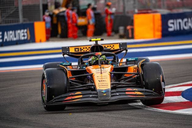 Formel 1 GP Singapur. Freitag, 03.10.2025 Lando Norris 4, McLaren Formula 1 Team; Formel 1 GP Singapur. Freitag, 03.10.2025 Copyright: xBEAUTIFULxSPORTS Erlhofx
