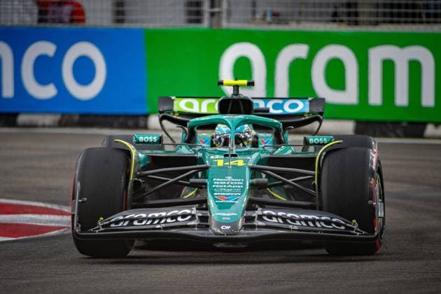 Formel 1 GP Singapur. Freitag, 03.10.2025 Fernando Alonso 14, Aston Martin Aramco F1 Team; Formel 1 GP Singapur. Freitag, 03.10.2025 Copyright: xBEAUTIFULxSPORTS Erlhofx