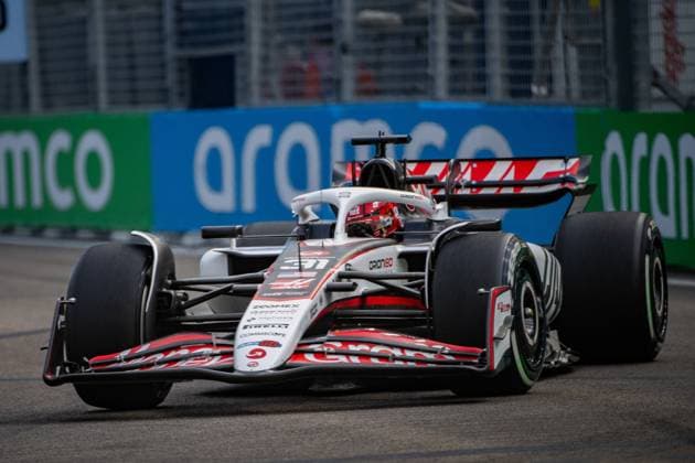 Formel 1 GP Singapur. Freitag, 03.10.2025 Esteban Ocon 31, MoneyGram Haas F1 Team; Formel 1 GP Singapur. Freitag, 03.10.2025 Copyright: xBEAUTIFULxSPORTS Erlhofx