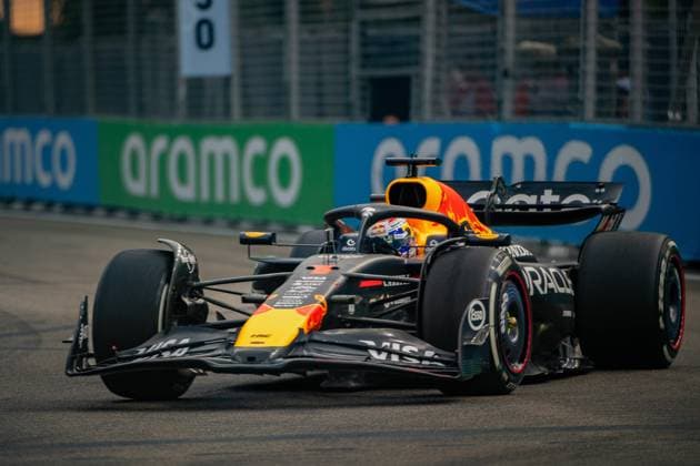 Formel 1 GP Singapur. Freitag, 03.10.2025 Max Verstappen 1, Oracle Red Bull Racing; Formel 1 GP Singapur. Freitag, 03.10.2025 Copyright: xBEAUTIFULxSPORTS Erlhofx