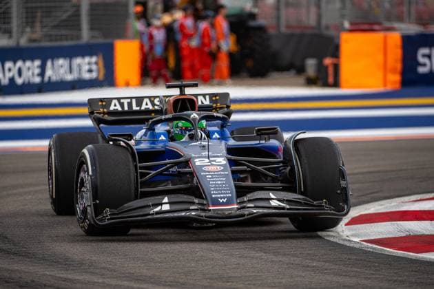 Formel 1 GP Singapur. Freitag, 03.10.2025 Alexander Albon 23, Williams Racing; Formel 1 GP Singapur. Freitag, 03.10.2025 Copyright: xBEAUTIFULxSPORTS Erlhofx