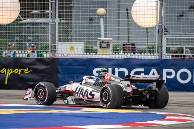 Formel 1 GP Singapur. Freitag, 03.10.2025 Oliver Bearman 87, MoneyGram Haas F1 Team; Formel 1 GP Singapur. Freitag, 03.10.2025 Copyright: xBEAUTIFULxSPORTS Erlhofx