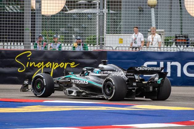 Formel 1 GP Singapur. Freitag, 03.10.2025 George Russell 63, Mercedes-AMG Petronas F1 Team; Formel 1 GP Singapur. Freitag, 03.10.2025 Copyright: xBEAUTIFULxSPORTS Erlhofx