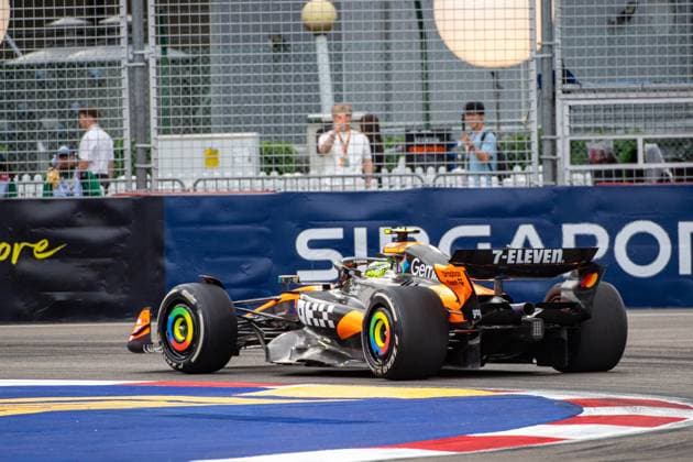 Formel 1 GP Singapur. Freitag, 03.10.2025 Lando Norris 4, McLaren Formula 1 Team; Formel 1 GP Singapur. Freitag, 03.10.2025 Copyright: xBEAUTIFULxSPORTS Erlhofx