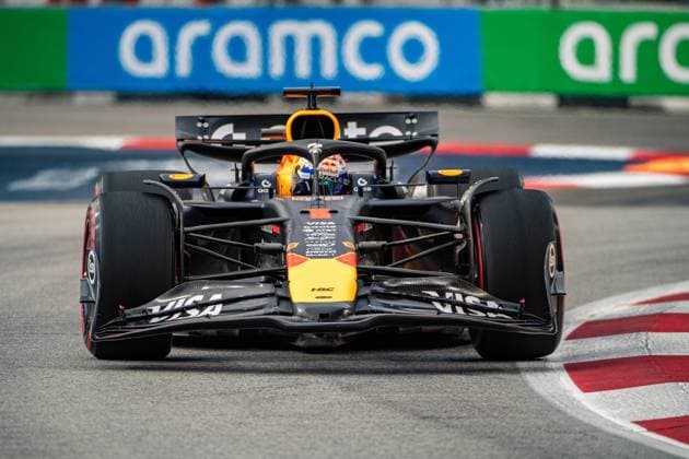 Formel 1 GP Singapur. Freitag, 03.10.2025 Max Verstappen 1, Oracle Red Bull Racing; Formel 1 GP Singapur. Freitag, 03.10.2025 Copyright: xBEAUTIFULxSPORTS Erlhofx