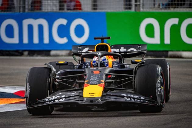 Formel 1 GP Singapur. Freitag, 03.10.2025 Max Verstappen 1, Oracle Red Bull Racing; Formel 1 GP Singapur. Freitag, 03.10.2025 Copyright: xBEAUTIFULxSPORTS Erlhofx