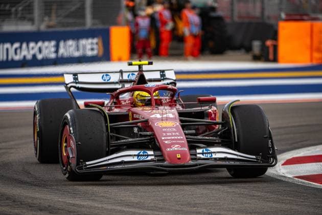 Formel 1 GP Singapur. Freitag, 03.10.2025 Lewis Hamilton 44, Scuderia Ferrari; Formel 1 GP Singapur. Freitag, 03.10.2025 Copyright: xBEAUTIFULxSPORTS Erlhofx