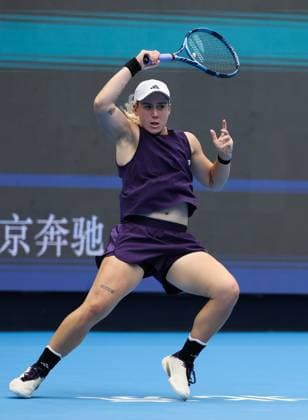 (251003) -- BEIJING, Oct. 3, 2025 -- Sonay Kartal competes during the women s singles quarterfinal match between Linda Noskova of the Czech Reoublic and Sonay Kartal of Britain at 2025 China Open tennis tournament in Beijing, China, Oct. 3, 2025. (Photo by Xinhua) (SP)CHINA-BEIJING-TENNIS-CHINA OPEN-WOMEN S SINGLES-QUARTERFINAL (CN) MaxZihan 
