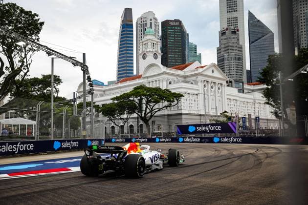 F1 - SINGAPORE GRAND PRIX 2025 06 HADJAR Isack (fra), Visa Cash App RB F1 Team VCARB02, action during the 2025 Formula 1 Singapore Grand Prix, 18th round of the 2025 FIA Formula One World Championship, WM, Weltmeisterschaft from October 3 to 5, 2025 on the Marina Bay Street Circuit, in Singapore - SingaporeSingapore  Copyright: xFLORENTxGOODENx