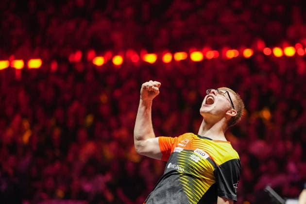 Sport Bilder des Tages (251003) -- BEIJING, Oct. 3, 2025 -- Felix Lebrun celebrates after winning the men s singles quarterfinal match between Chen Junsong of China and Felix Lebrun of France at 2025 World Table tennis, Tischtennis (WTT) China Smash in Beijing, China, Oct. 3, 2025. ) (SP)CHINA-BEIJING-TABLE TENNIS-WTT-CHINA SMASH-MEN S SINGLES-SEMIFINAL (CN) JuxHuanzong 