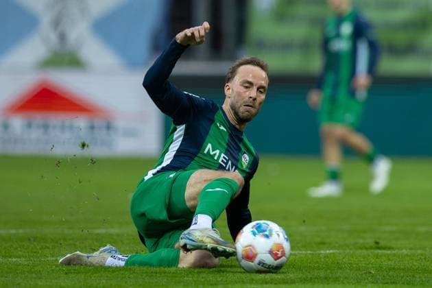 03.10.2025, xkwix, Fußball, Regionalliga West, FC Gütersloh - SC Wiedenbrück, Ohlendorf Stadion im Heidewald: Julius Langfeld (FC Gütersloh 10) NRW Deutschland