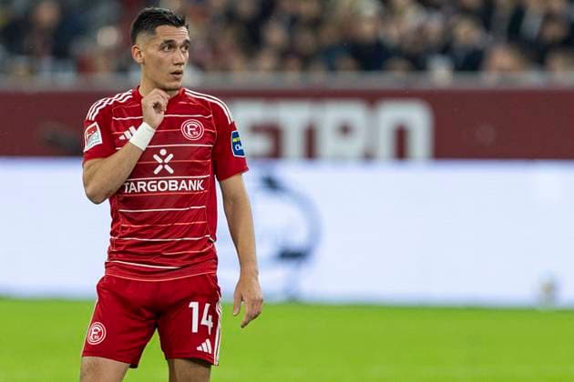 2. Fussball Bundesliga, Fortuna Düsseldorf - 1. FC Nürnberg; 03.10.2025 Sotiris Alexandropoulos (Fortuna Düsseldorf, 14). 2. Fußball Bundesliga, Fortuna Düsseldorf - 1. FC Nürnberg, 8. Spieltag, am 03.10.2025, Merkur Spiel-Arena, Düsseldorf. DFL regulations prohibit any use of photographs as image sequences and or quasi-video