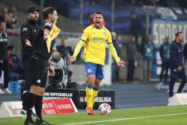 Braunschweig vs. Paderborn, 2. BL Braunschweig, 03.10.2025, FUßBALL - Eintracht Braunschweig vs. SC Paderborn, 2. BL, Saison 2025 26. Fabio Di Michele Sanchez (Eintracht Braunschweig) Braunschweig