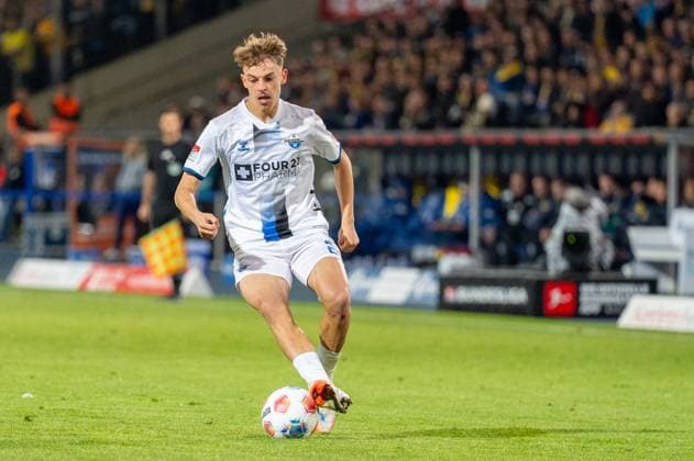 Deutschland: Fussball 2. Liga, 8. Spieltag 2025 2026, Eintracht Braunschweig vs SC Paderborn 07 am 03.10. in Braunschweig (Eintracht-Stadion): Ruben Müller (SC Paderborn 07 2)