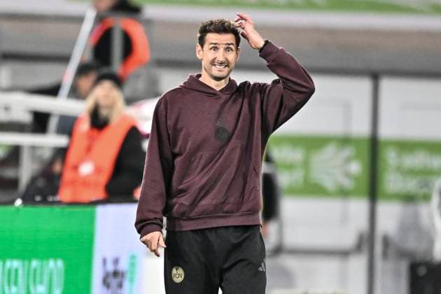 Miroslav Klose (Nuernberg) Gestik Geste gestikuliert Mimik starker Gesichtsausdruck Emotion. 03.10.2025 Fussball Fortuna Duesseldorf vs 1. FC Nuernberg , Merkur Spiel-Arena, Duesseldorf, DFB DFL REGULATIONS PROHIBIT ANY USE OF PHOTOGRAPHS AS IMAGE SEQUENCES AND OR QUASI-VIDE