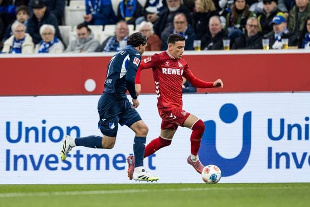 1. Fußball Bundesliga: TSG 1899 Hoffenheim - 1. FC Köln; 03.10.2025 Zweikampf Leon Avdullahu (TSG 1899 Hoffenheim, 7), Said El Mala (1. FC Köln, 13) 1. Fußball Bundesliga, TSG 1899 Hoffenheim - 1. FC Köln, Sinsheim, PREZERO Arena am 03.10.2025 DFL REGULATIONS PROHIBIT ANY USE OF PHOTOGRAPHS AS IMAGE SEQUENCES AND OR QUASI-VIDEO. Copyright: xBEAUTIFULxSPORTS Wunderlx