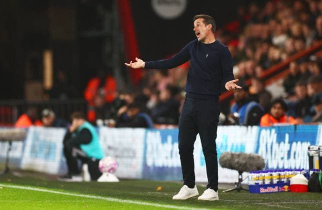 Fulham Manager Marco Silva. AFC Bournemouth v Fulham, Premier League, Football, Vitality Stadium, Bournemouth, UK - 03 Oct 2025Bournemouth Vitality Stadium United Kingdom EDITORIAL USE ONLY No use with unauthorised audio, video, data, fixture lists, club league logos or live services. Online in-match use limited to 120 images, no video emulation. No use in betting, games or single club league player publications. Copyright: xJamesxMarsh Shutterstockx 15515765br