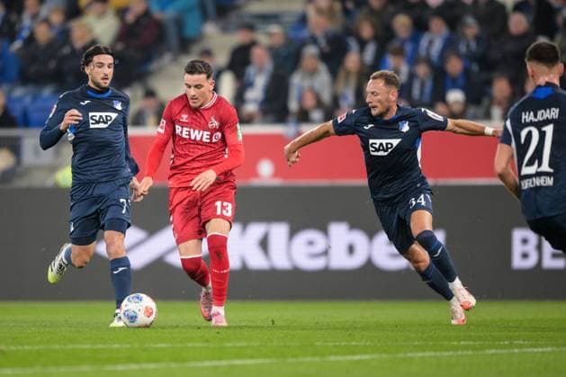 Fußball, 1. Bundesliga, 20251003, TSG 1899 Hoffenheim - 1. FC Köln. Im Bild v.l. Leon AVDULLAHU (Hoffenheim, 7), Said EL MALA (Köln, 13) Dribbling Ball, Vladimir COUFAL (Hoffenheim, 34), Albian HAJDARI (Hoffenheim, 21). Sinsheim PreZero Arena Baden Württemberg Deutschland Copyright: Passion2Press MarkusxFischerx