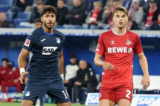 03.10.2025, xrekx, Fussball 1.Bundesliga, TSG 1899 Hoffenheim - 1.FC Köln v.l. Muhammed Damar (TSG 1899 Hoffenheim) JoÃ«l Schmied (1.FC Koeln) (DFL DFB REGULATIONS PROHIBIT ANY USE OF PHOTOGRAPHS as IMAGE SEQUENCES and or QUASI-VIDEO) Sinsheim