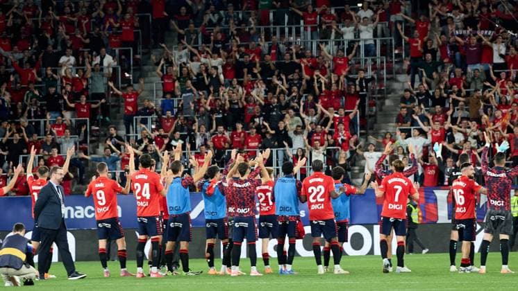 Pamplona, Spain. 3rd Oct 2025. Sports. Football Soccer.Football match of La Liga EA Sports between CA Osasuna and Getafe CF played at El Sadar stadium in Pamplona (Spain) on October 3, 2025. Credit: Inigo Alzugaray Cordon Press  Liga 2025-2026