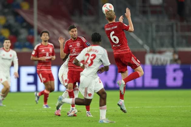 GER, 2. FBL. Fortuna Duesseldorf vs. 1. FC Nuernberg 03.10.2025, Merkur Spiel-Arena, Duesseldorf, GER, 2. FBL. Fortuna Duesseldorf vs. 1. FC Nuernberg, im Bild: Kopfball durch Tim Breithaupt (Fortuna Duesseldorf 6),