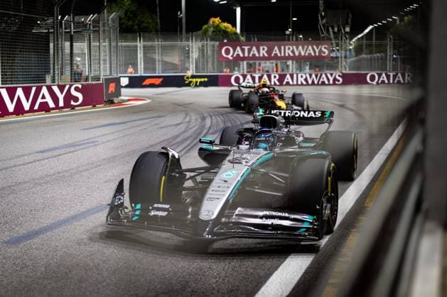 F1 - SINGAPORE GRAND PRIX 2025 63 RUSSELL George (gbr), Mercedes AMG F1 Team W16, action during the 2025 Formula 1 Singapore Grand Prix, 18th round of the 2025 FIA Formula One World Championship, WM, Weltmeisterschaft from October 3 to 5, 2025 on the Marina Bay Street Circuit, in Singapore - SingaporeSingapore  Copyright: xDPPIx