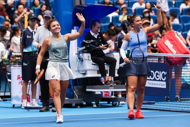 BEIJING, CHINA - OCTOBER 04: Sara Errani of Italy and Jasmine Paolini of Italy react in the Women s Doubles Semifinal match against Hsieh Su-wei of Chinese Taipei and Jelena Ostapenko of Latvia on day 13 of the 2025 China Open at the National Tennis Center on October 4, 2025 in Beijing, China.  Copyright: xVCGx 111595011033