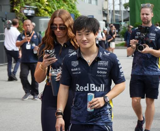 FORMULA 1 SINGAPORE AIRLINES SINGAPORE GRAND PRIX 2025 04.10.2025, Marina Bay Street Circuit, Singapore, FORMULA 1 SINGAPORE AIRLINES SINGAPORE GRAND PRIX 2025 , im Bild Yuki Tsunoda (JPN), Oracle Red Bull Racing