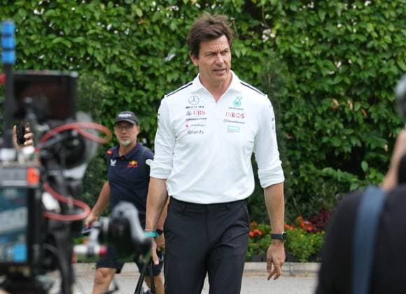 FORMULA 1 SINGAPORE AIRLINES SINGAPORE GRAND PRIX 2025 04.10.2025, Marina Bay Street Circuit, Singapore, FORMULA 1 SINGAPORE AIRLINES SINGAPORE GRAND PRIX 2025 , im Bild Teamchef und Geschäftsführer Toto Wolff (Mercedes-AMG Petronas F1 Team)