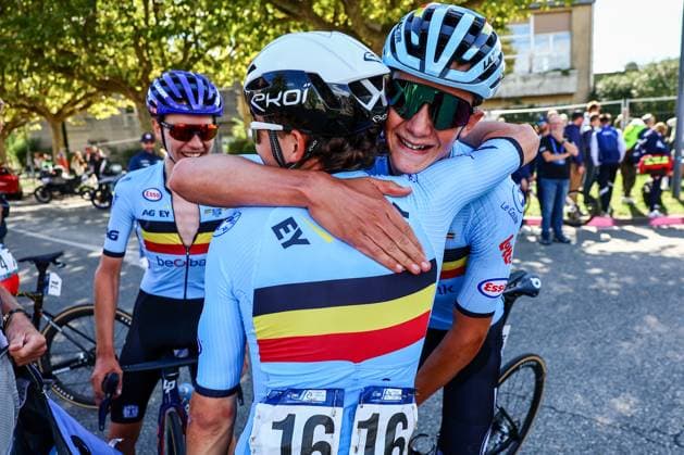 Belgian Jarno Widar celebrates after winning the 121,1 km Men U23 Road Race at the UEC road European cycling championships, in France on Saturday 04 October 2025. The European cycling championships in Drome-Ardeche takes place from 1 to 5 October. DAVIDxPINTENS  x136043458x