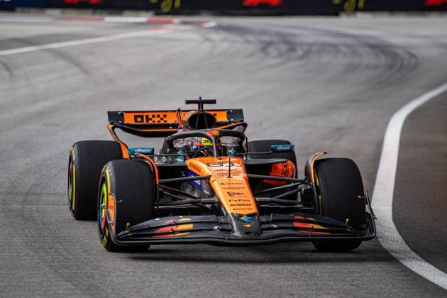 Formel 1 GP Singapur. Samstag, 04.10.2025 Oscar Piastri 81, McLaren Formula 1 Team; Formel 1 GP Singapur. Samstag, 04.10.2025 Copyright: xBEAUTIFULxSPORTS Erlhofx