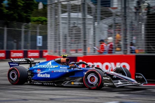 Formel 1 GP Singapur. Samstag, 04.10.2025 Carlos Sainz 55, Williams Racing; Formel 1 GP Singapur. Samstag, 04.10.2025 Copyright: xBEAUTIFULxSPORTS Erlhofx