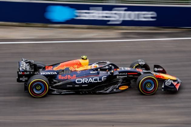 Formel 1 GP Singapur. Samstag, 04.10.2025 Yuki Tsunoda 22, Oracle Red Bull Racing; Formel 1 GP Singapur. Samstag, 04.10.2025 Copyright: xBEAUTIFULxSPORTS Erlhofx