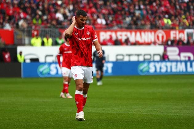 04.10.2025, xmohx, Fussball 2.Bundesliga, 1.FC Kaiserslautern - VfL Bochum v.l. Ivan Prtajin (1. FC Kaiserslautern) (DFL DFB REGULATIONS PROHIBIT ANY USE OF PHOTOGRAPHS as IMAGE SEQUENCES and or QUASI-VIDEO) Kaiserslautern