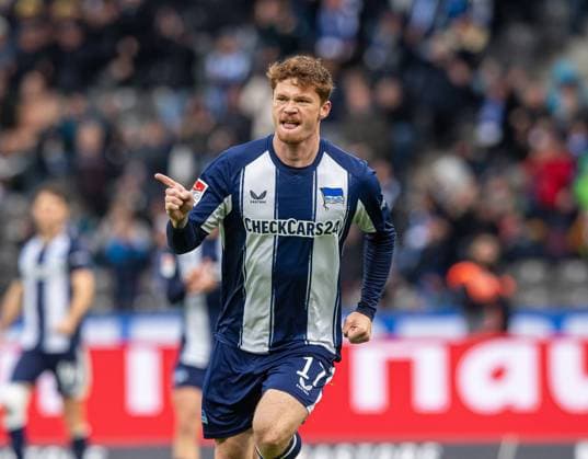 Fussball, Herren, Saison 2025 2026, 2. Bundesliga (8. Spieltag), Hertha BSC - SC Preußen Münster, Sebastian Grönning (Hertha BSC), Jubel nach Tor zum 2:0, 04.10. 2025, Copyright: xSebastianxRäppold MatthiasxKochx