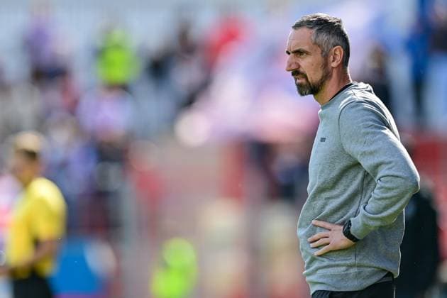 Trainer Roberto Hilbert (Greuther Fürth II) Einzelbild, Aktion, Action, 04.10.2025, Unterhaching (Deutschland), Fussball, Regionalliga Bayern, SpVgg Unterhaching - SpVgg Greuther Fürth II