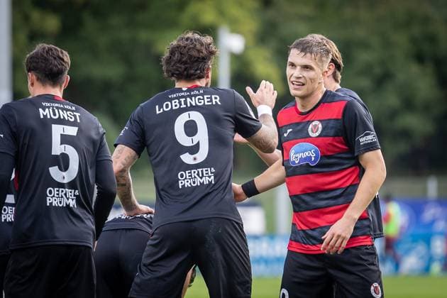 3. Liga: FC Viktoria Köln - TSV Havelse, 04.10.2025 Jubel zum 2:0 durch David Otto (Viktoria Köln, 10) mit Lex-Tyger Lobinger (Viktoria Köln, 9) ; Köln, 4.10.2025, 10. Spieltag der 3. Fußball-Liga, FC Viktoria Köln - TSV Havelse im Sportpark Hoehenberg in Köln. Die DFL-Bestimmungen verbieten die Verwendung von Fotografien als Bildsequenzen und oder Quasi-Videos. Copyright: xBEAUTIFULxSPORTS LeahxKohringx