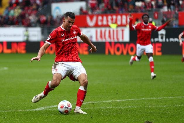 04.10.2025, xmohx, Fussball 2.Bundesliga, 1.FC Kaiserslautern - VfL Bochum v.l. Ivan Prtajin (1. FC Kaiserslautern) Torschuetze, erzielt das Tor, Treffer, scores the goal 2:1 (DFL DFB REGULATIONS PROHIBIT ANY USE OF PHOTOGRAPHS as IMAGE SEQUENCES and or QUASI-VIDEO) Kaiserslautern