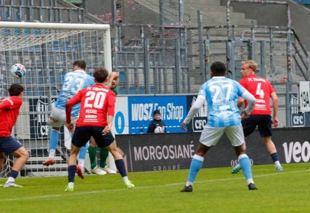 CFC vs FC Eilenburg 04.10.2025, Chemnitz, eins Stadion- An der Gellertstrasse, Fussball, Regionalliga Nordost, Saison 2025 2026, 11. Spieltag, CFC, CFC vs FC Eilenburg Tor für den CFC durch Dejan Bozic Chemnitz Sachsen BRD
