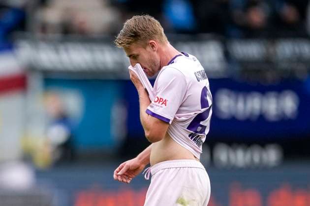 Fridolin Wagner (Osnabrück, 26), Spieler vom VfL Osnabrück, enttäuscht schauend, Enttäuschung, Frustration, disappointed, pessimistisch, Aktion, Action, Spielszene, 04.10.2025, Mannheim (Deutschland), Fussball, 3. Liga, SV Waldhof Mannheim - VfL Osnabrück, DFB DFL REGULATIONS PROHIBIT ANY USE OF PHOTOGRAPHS AS IMAGE SEQUENCES AND OR QUASI-VIDEO.